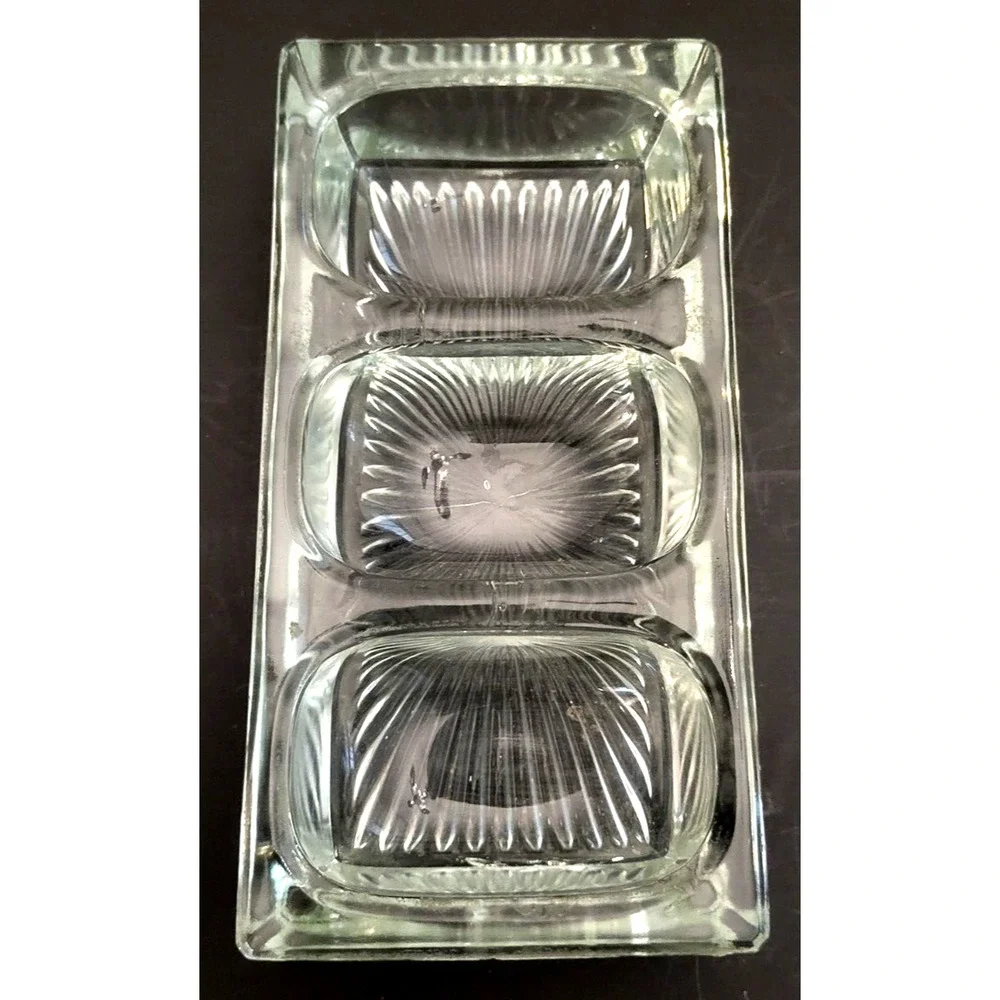 EAPG Three-Compartment Pin Tray or Desk Box 6x3x1.5